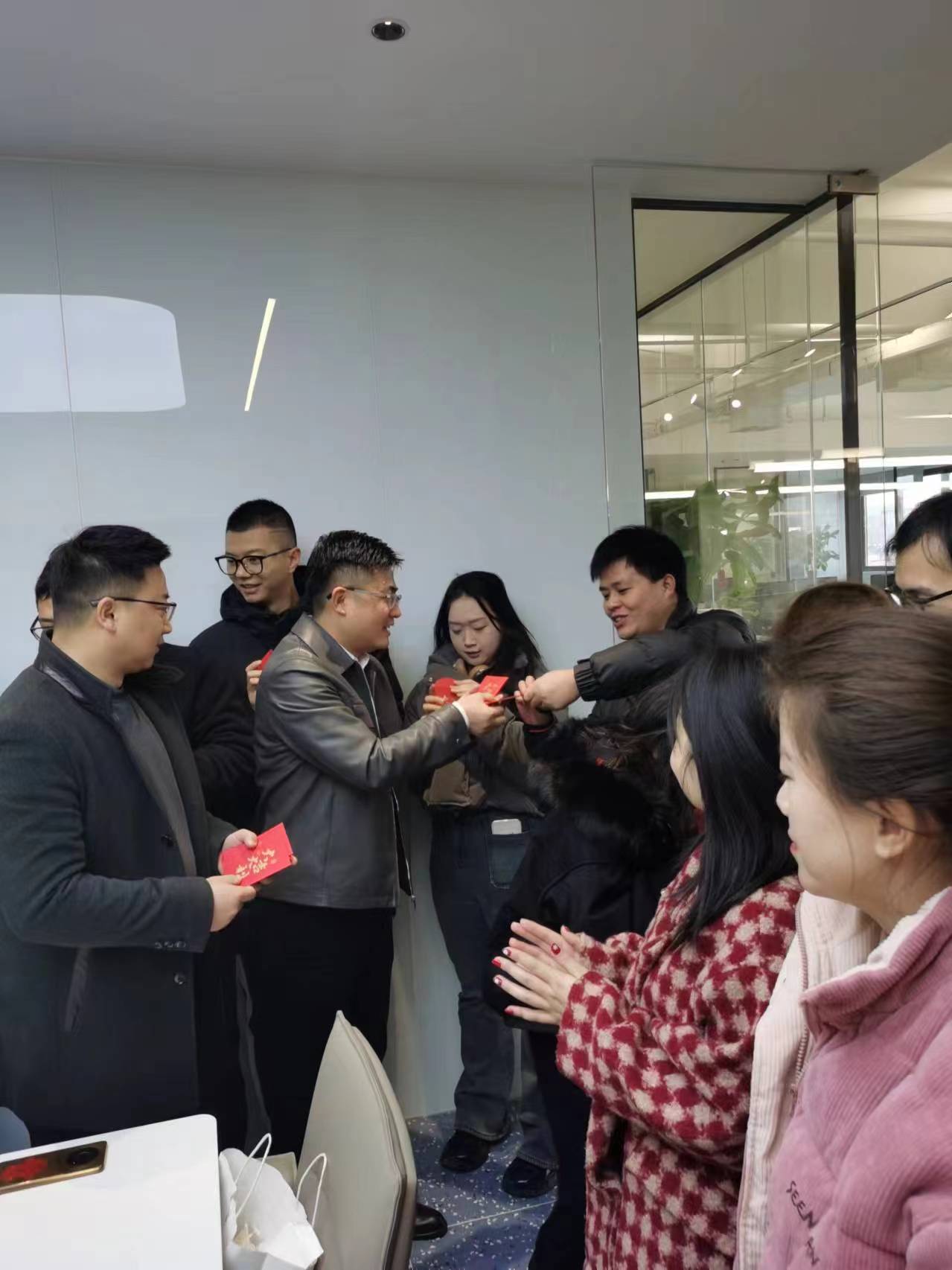 上海邁維動(dòng)漫科技有限公司喜迎新年喬遷之喜：立足新起點(diǎn)，開啟新征程！(圖7)